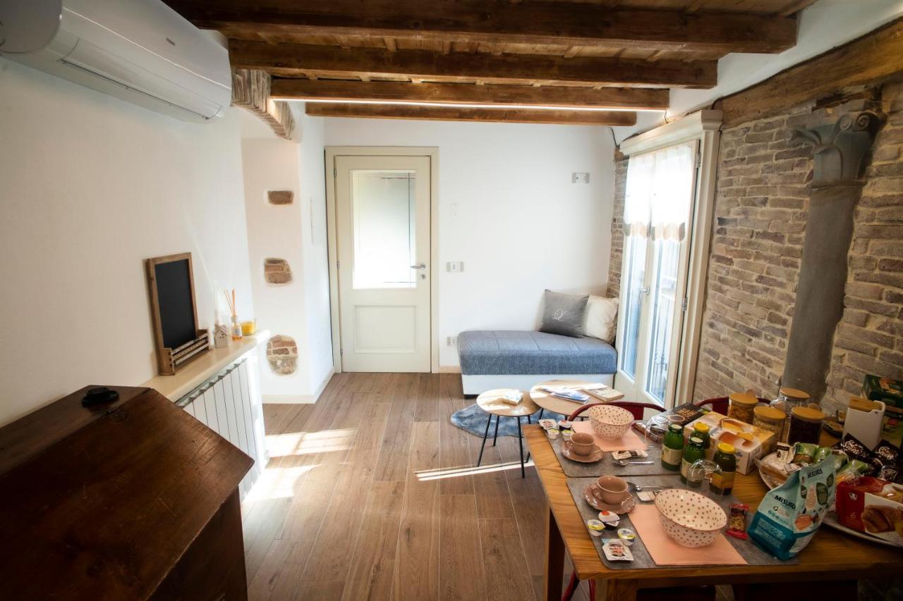 The Key Of Bergamo Apartment ภายนอก รูปภาพ