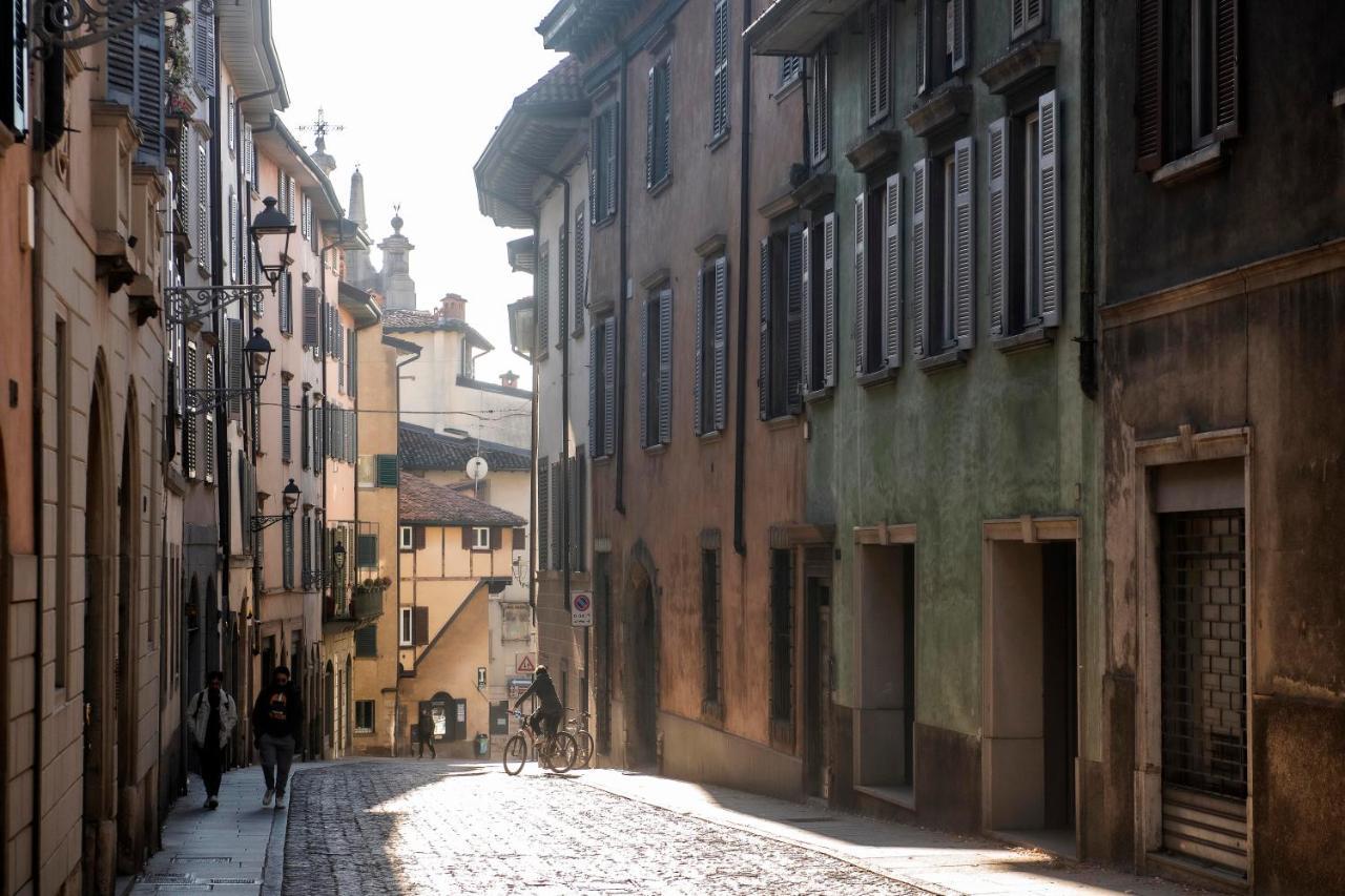 The Key Of Bergamo Apartment ภายนอก รูปภาพ
